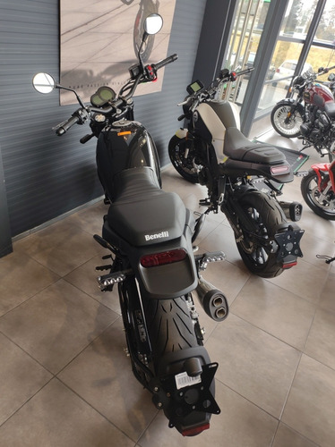 Imagen 14 de 16 de Benelli Leoncino 500 - Ahora 12 Y 18 - No Royal Enfield