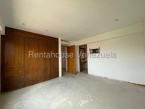 Apartamento Estilo Duplex En Venta - Urb. Campo Alegre.