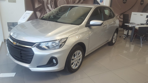 Imagen 11 de 25 de Chevrolet Onix Lt Tech 1.2 90 Cv Fs
