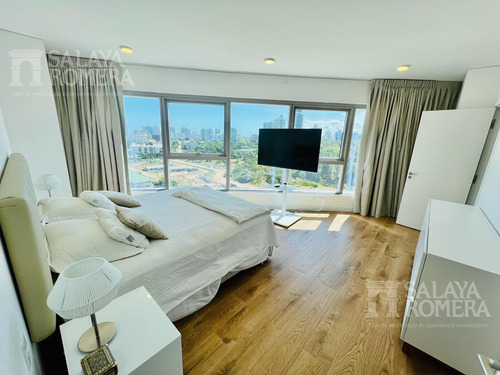 Venta : Apartamento 2 Dormitorios Torre Trump Playa Brava Punta Del Este