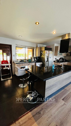 Casa En Excelente Estado En Condominio Seguro Cerc...