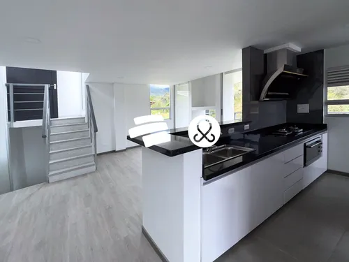 Venta Casa Unifamiliar 112m2, Guatapé (antiq)