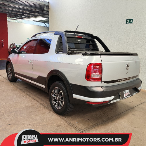 Volkswagen Saveiro 1.6 16v Cross Cab. Dupla Total Flex 2p