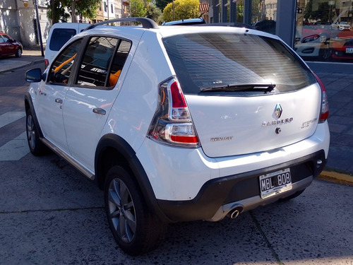 Renault Sandero Stepway 1.6 Rip Curl 105cv