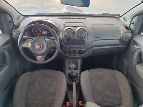 Imagem 6 de 7 de Fiat Palio 1.0 Mpi Attractive 8v Flex 4p Manual