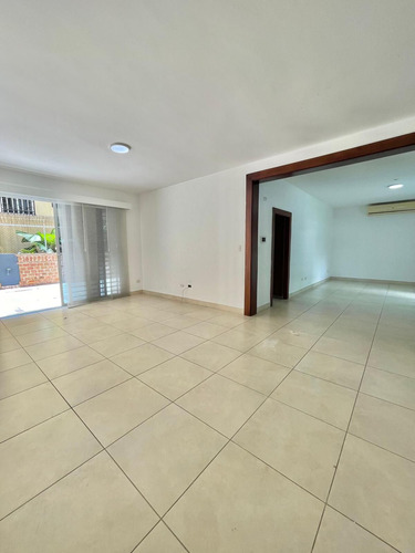 Apartamento De Venta En La Trinitaria, Santiago