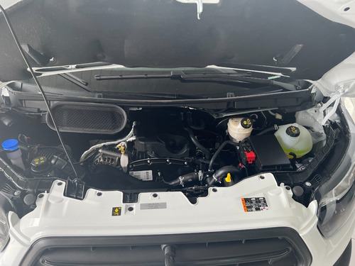 Imagen 17 de 19 de Ford Transit Furgo Largo