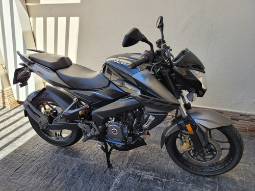 Bajaj Ns200