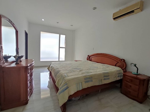 Imagen 8 de 20 de Cf. Se Vende Casa En Colinas De Pirineos, Sector Mirador.