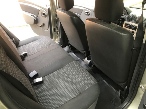 Renault Logan Expression Mt 2012