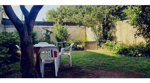 Imagen 12 de 13 de Casa · Dos Dormitorios · Amplio Jardín · Alberdi Oeste