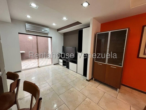 Maria Gonzalez Alquila Townhouse En Trigal Norte, Completamente Amoblado Con Pozo Y Planta 100% 25-20752 Pide Tu Cita, Contáctenos.