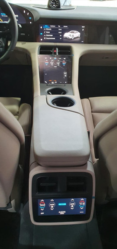 Imagem 4 de 9 de Porsche Taycan 4s Eletrico