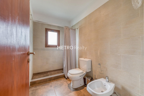 Casa En Venta 5 Dormitorios Cancha De Tenis Y Sauna En Loma Escondida