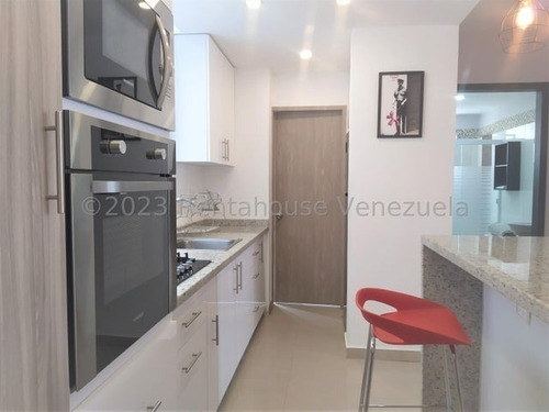 Imagen 11 de 17 de Apartamento En Alquiler Los Palos Grandes 23-18141 Lr