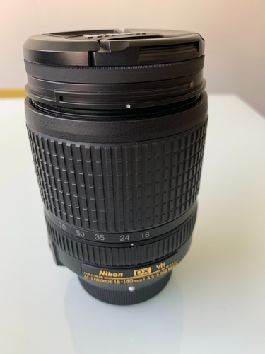 Nikon D7200 + Lente 18-140mm