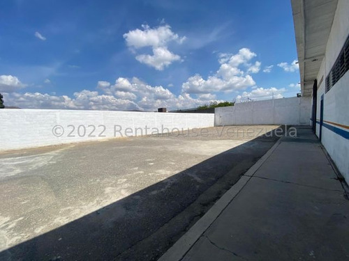 Imagen 13 de 30 de Galpon Con Terreno En Venta En La Zona Industrial 1 De Barquisimeto Rah. 23-11795 //invierta Seguro Con Rentahouse//