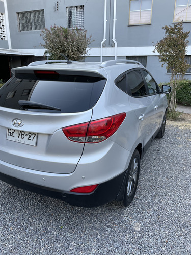 Hyundai Tucson Lm Fl Gl 2Wd 2Ab A