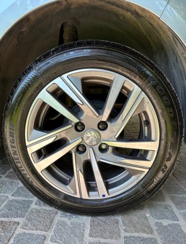Peugeot 208 2024