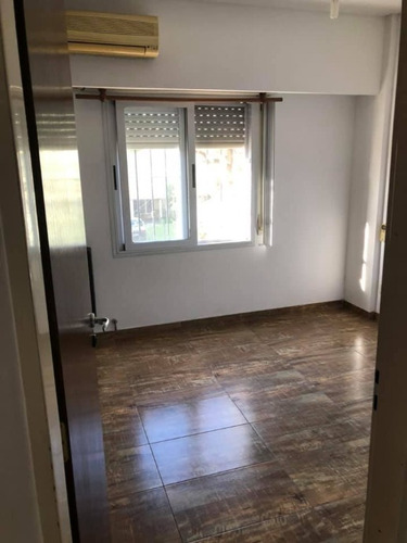 Imagen 4 de 10 de Excelente Departamento De 3 Ambientes En Venta - Castelar Norte