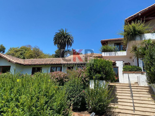 Gran Casa Con Parque Privado En Santo Domingo