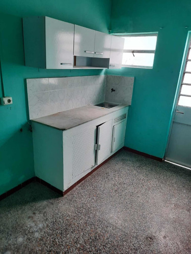 Apartamento A 1 Cuadra Y Media De Garzón