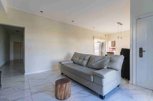 Casa En Venta 3 Dormitorios Y Pileta En La Plata