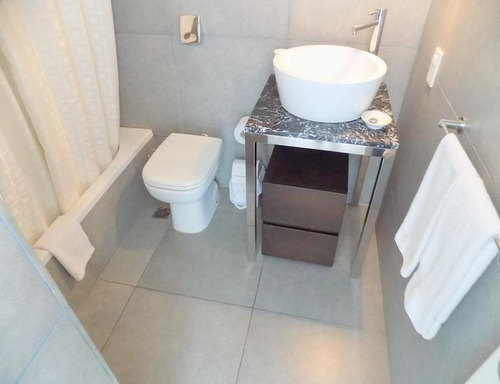 Apartamento En Venta De 1 Dormitorio En Roosevelt