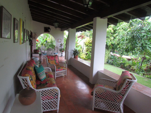 Imagen 10 de 30 de Se Vende Casa 800m2 4h/6b/4p Lomas Del Mirador 9214