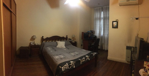 Casa De Seis Ambientes Con Local Abajo