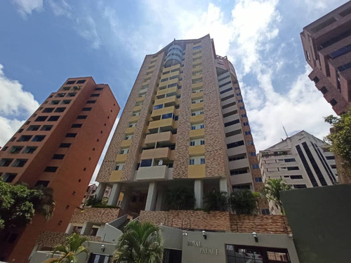 Apartamento En El Parral Res Royal Palace Ym-ske