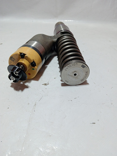 Inyectores Caterpillar C15 Biturbo Diesel #2490709 (Usado)