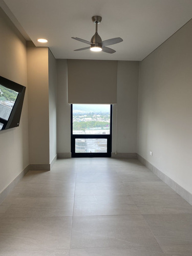 Departamento En Renta Torre Boreal Valle Oriente