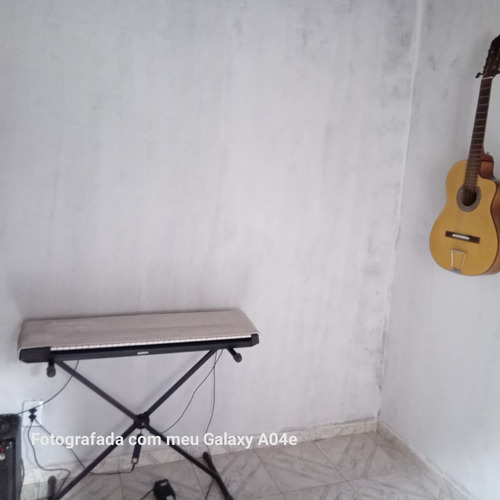 Casa Com 3 Quartos 2 Banheiros, 1 Lavabo ,piscina, Churrasqu