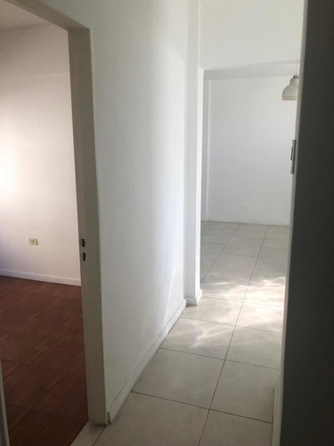 Imagen 2 de 15 de Depto 3 Ambientes, 2 Hab, Baño, Liv/com,lav, Terr S/expensa