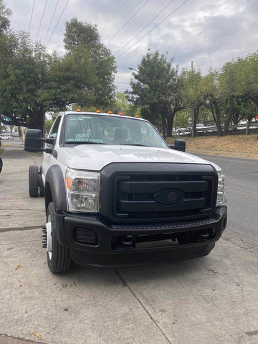 Ford F-450 6.8 Xl At 2015