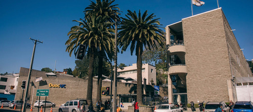 Imagen 21 de 33 de Edificio Parque Urbano