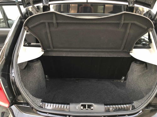 Imagen 9 de 13 de Volkswagen Gol Trend 2016 1.6 Trendline 101cv
