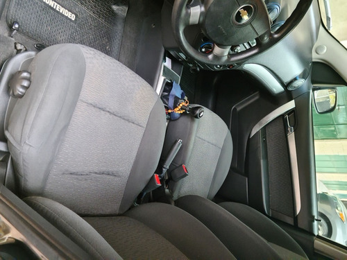 Chevrolet Aveo Lt Full Con Alarma Y Lamina De Seguridad