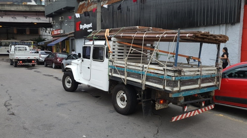 Toyota Bandeirante Cd