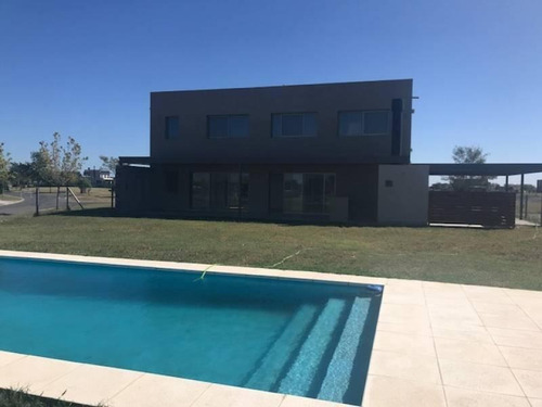 Imagen 12 de 18 de Casa En Venta En Barrio El Canton Maroto Propiedades