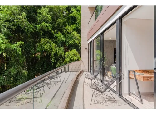 Apartamento En Venta En El Poblado Los Balsos