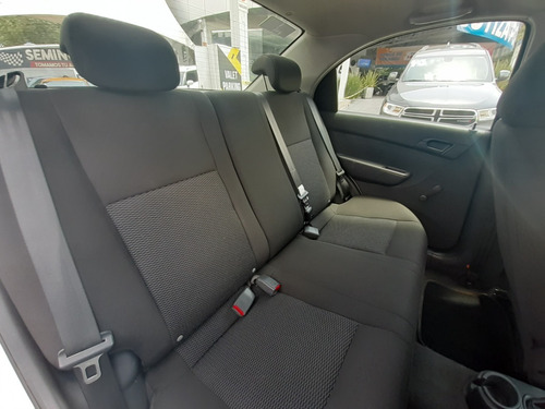 Imagen 8 de 15 de Chevrolet Aveo Ls 2018