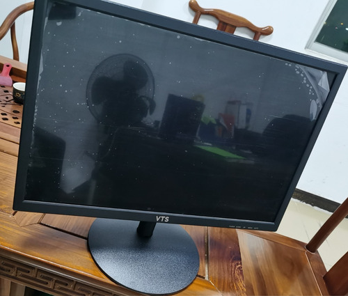 Imagen 5 de 6 de Monitor Led 19 Hdmi + Vga