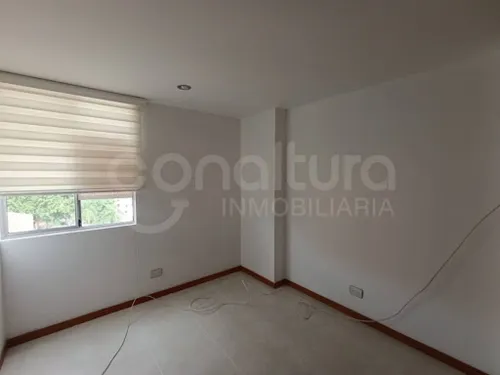 Apartamento En Arriendo Los Colores 472-7194