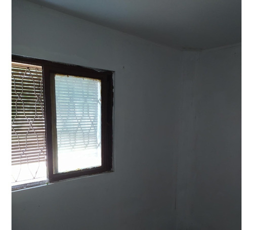 Vendo Casa Antigua A Reciclar Dividida En Dos Con Entradas Independientes