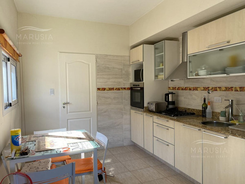 Imagen 11 de 30 de Casa Venta 2 Dormitorios En Barrio Privado La Candela, Impecable Estado