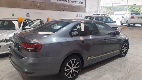 Imagen 3 de 11 de Jetta Fest Std