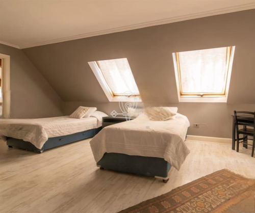 Casa Estilo Ingles En Venta De 7 Dorm. Las Brisas En Colina