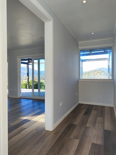 Camino Lo Ovalle / Condominio